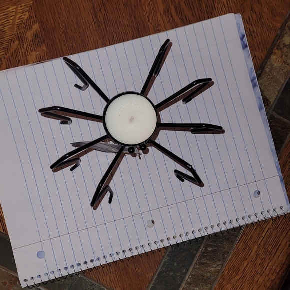 Spider Candle Holder - Picture 4 of 16